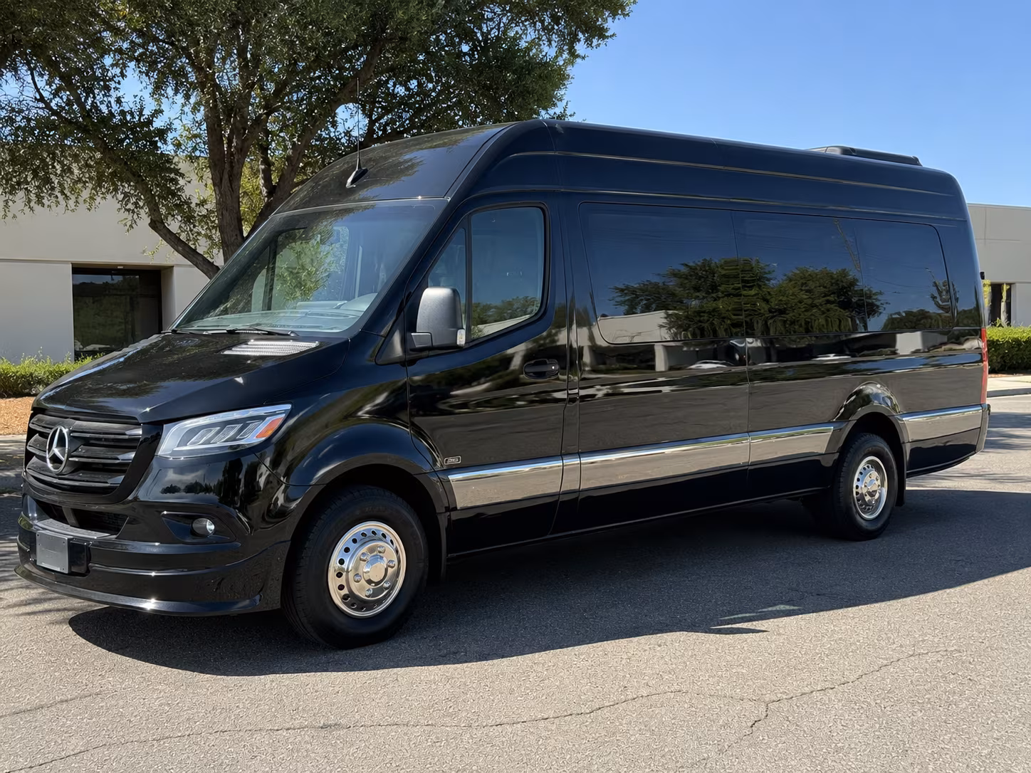 amarillo 18 passenger sprinter van