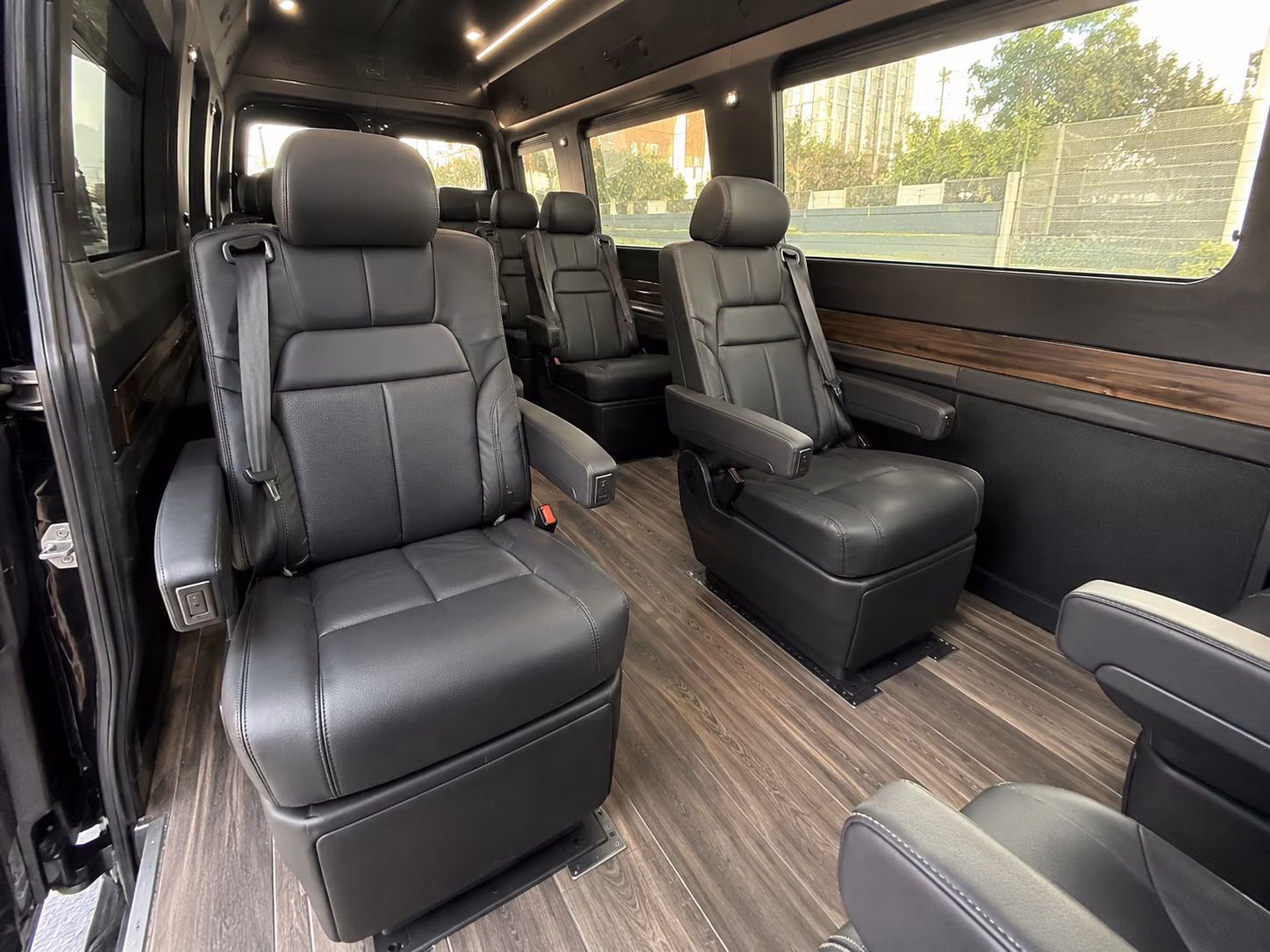amarillo 20 passenger sprinter van inside