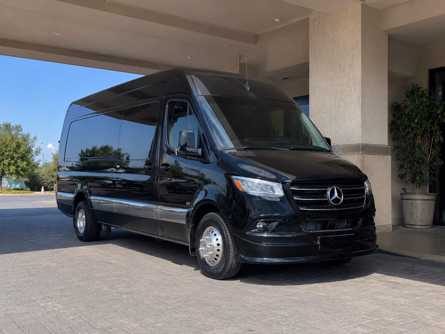 shift change and any hour employee sprinter van transportation in amarillo